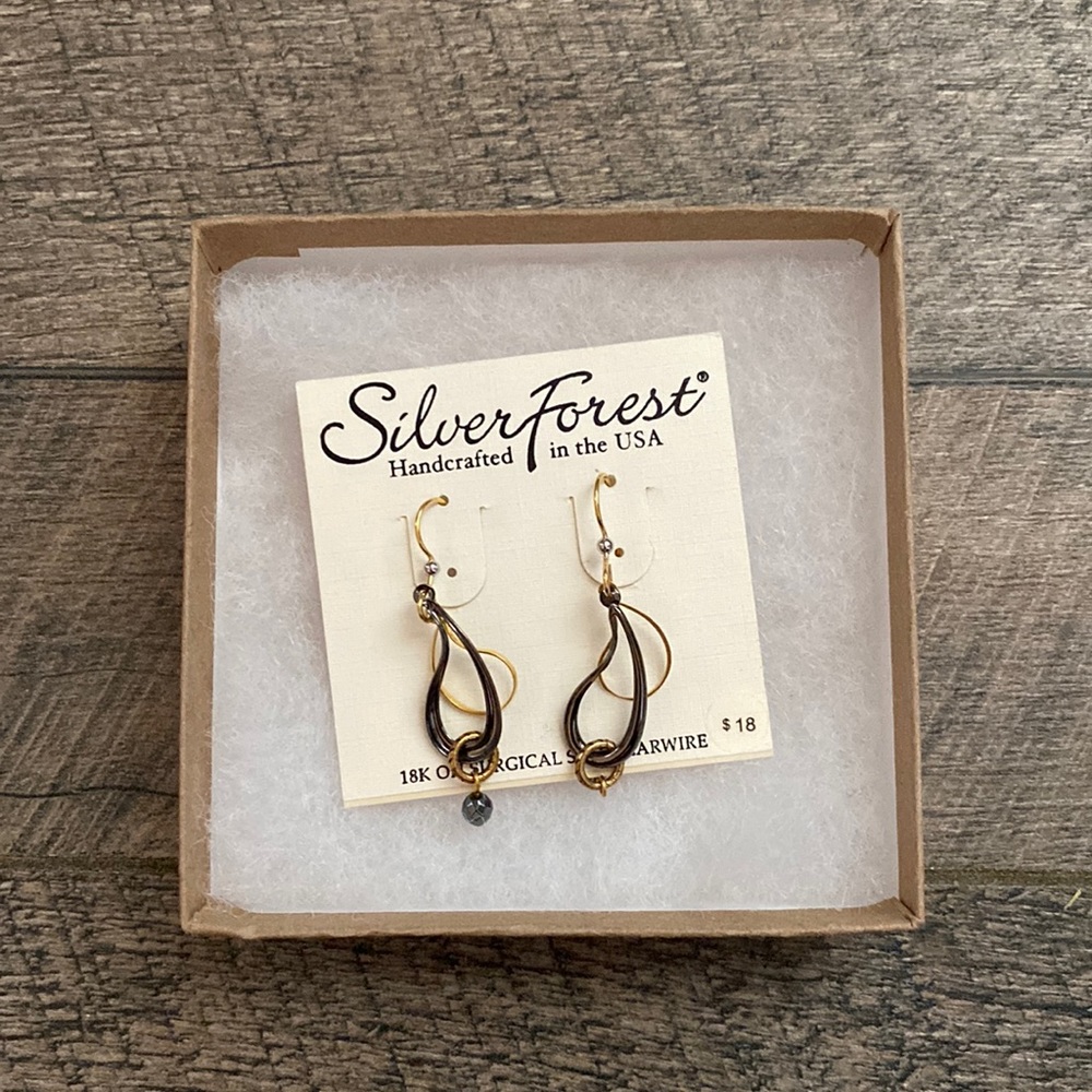 Gold/black earrings